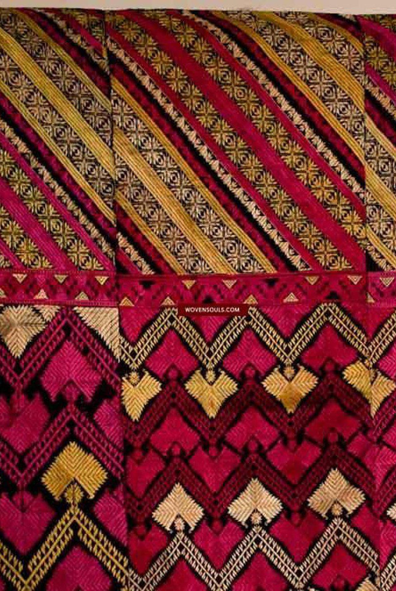 583 Broderie textile antique frappante de châle de la vallée de Swat-WOVENSOULS-Antique-Vintage-Textiles-Art-Décor