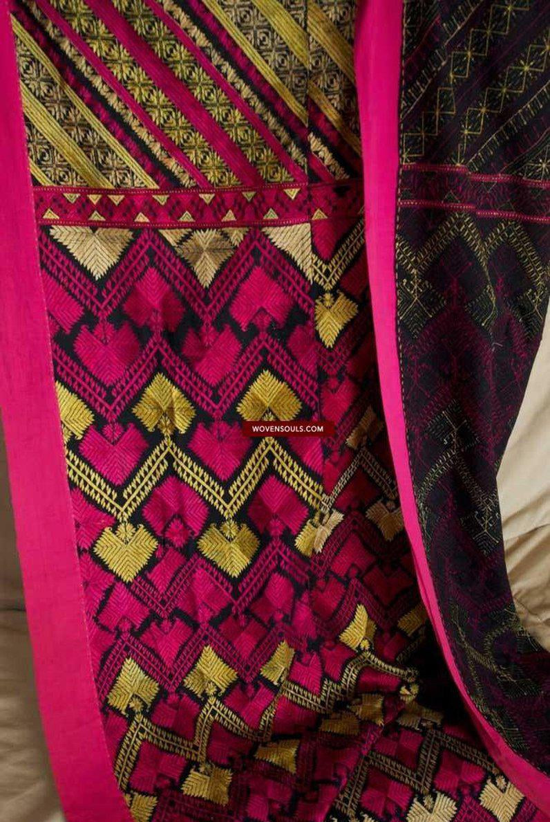 583 Broderie textile antique frappante de châle de la vallée de Swat-WOVENSOULS-Antique-Vintage-Textiles-Art-Décor