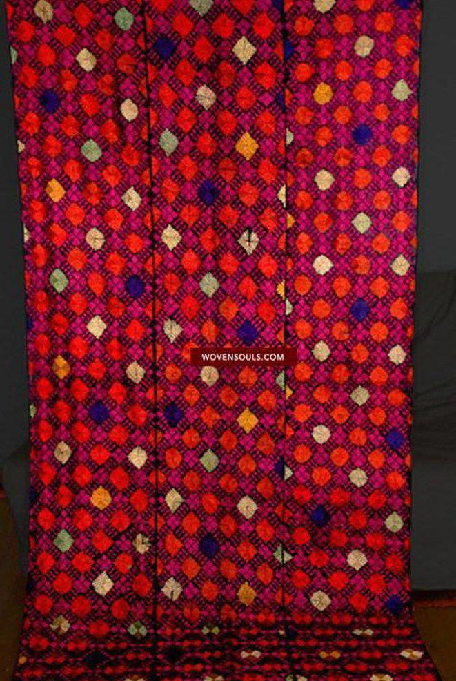 591 VENDUTO Scialle Hazara nero antico da sposa Phulkari Tessile-WOVENSOULS-Arredamento artistico-tessile-vintage-antico