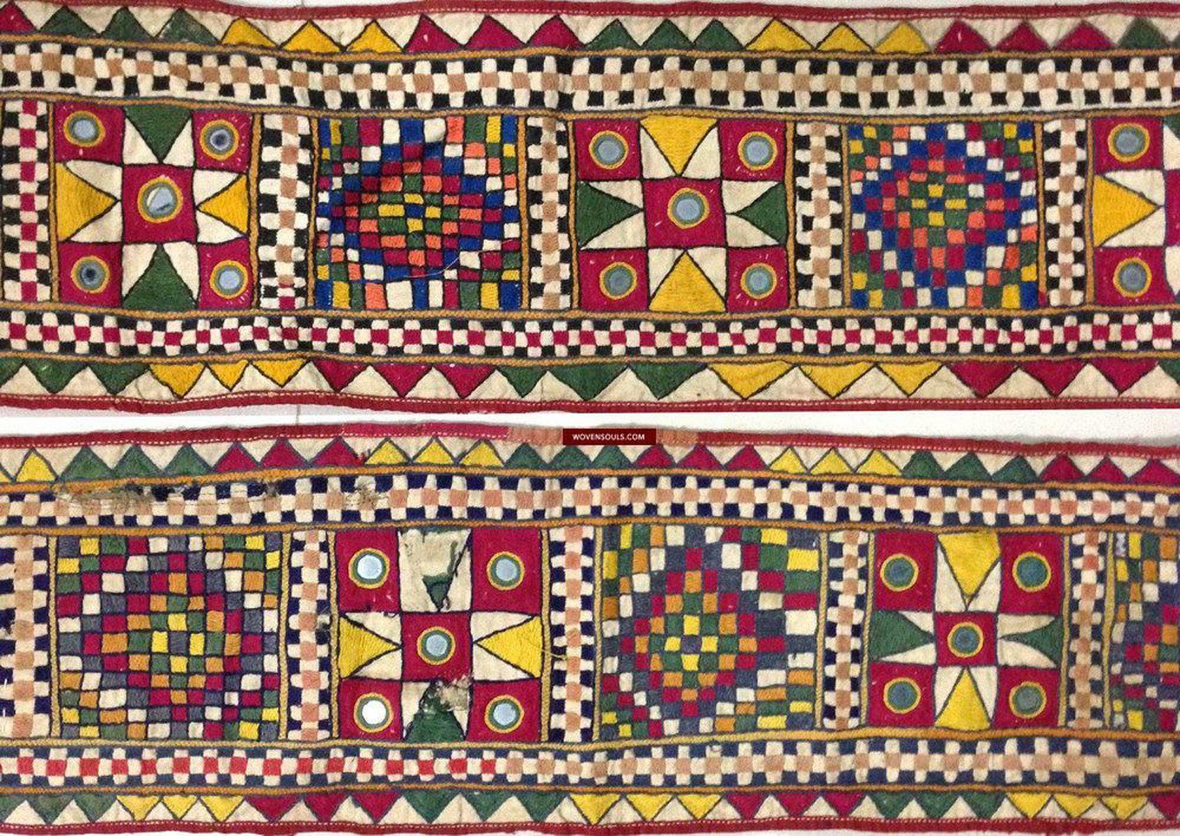 695 Vintage Gujarat Stickerei - Indische Textilkunst für Wanddekoration-WOVENSOULS-Antike-Vintage-Textilien-Kunst-Dekor