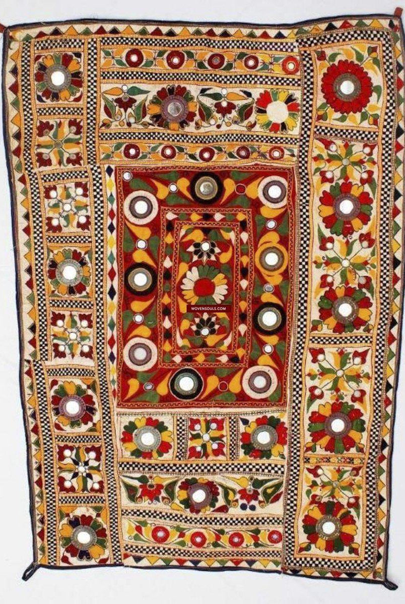 724 Vintage Dhaniyo - Textile Art Wall Decor-WOVENSOULS-Antique-Vintage-Textiles-Art-Decor