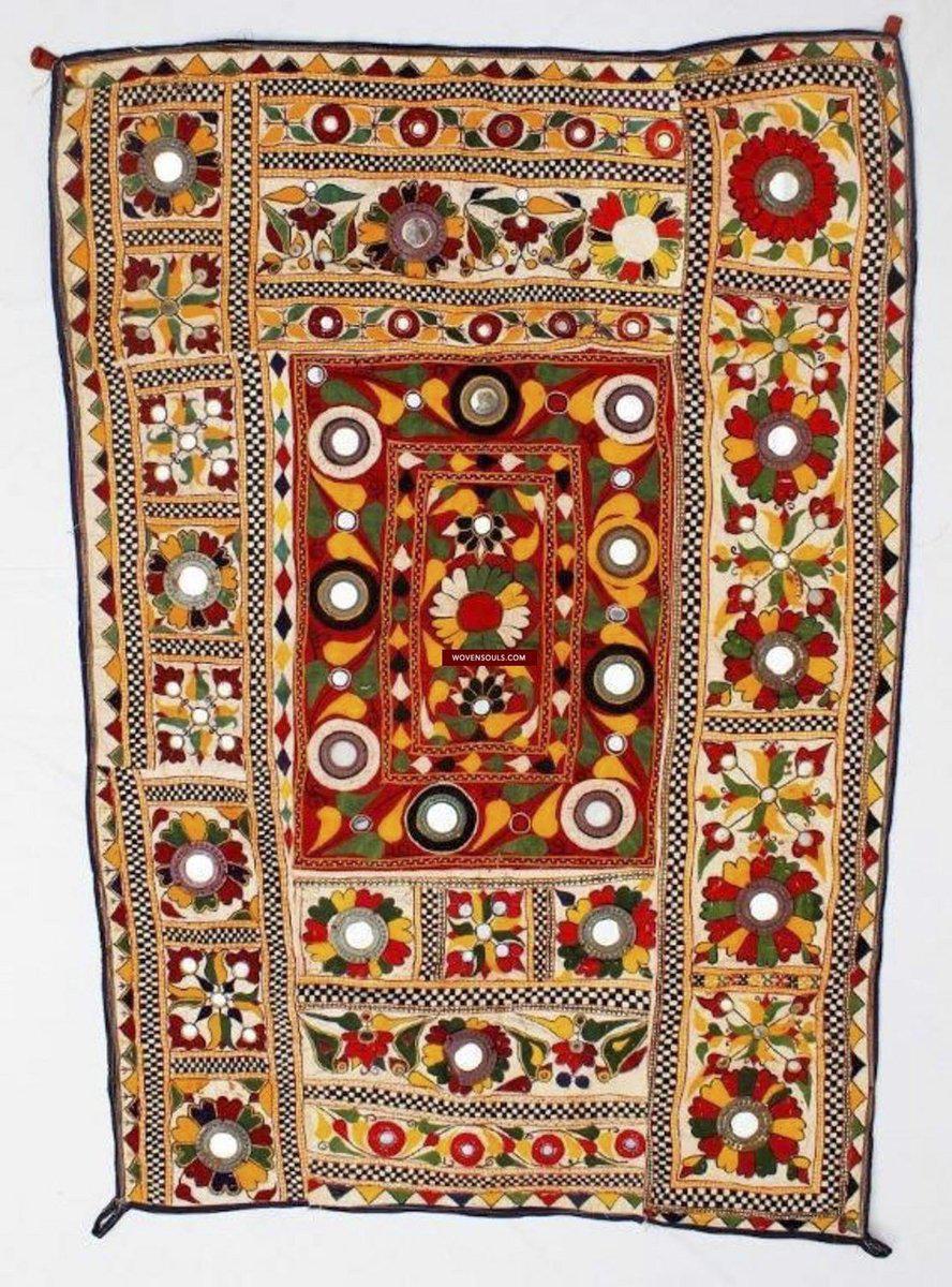 724 Vintage Dhaniyo - Textile Art Wall Decor-WOVENSOULS-Antique-Vintage-Textiles-Art-Decor