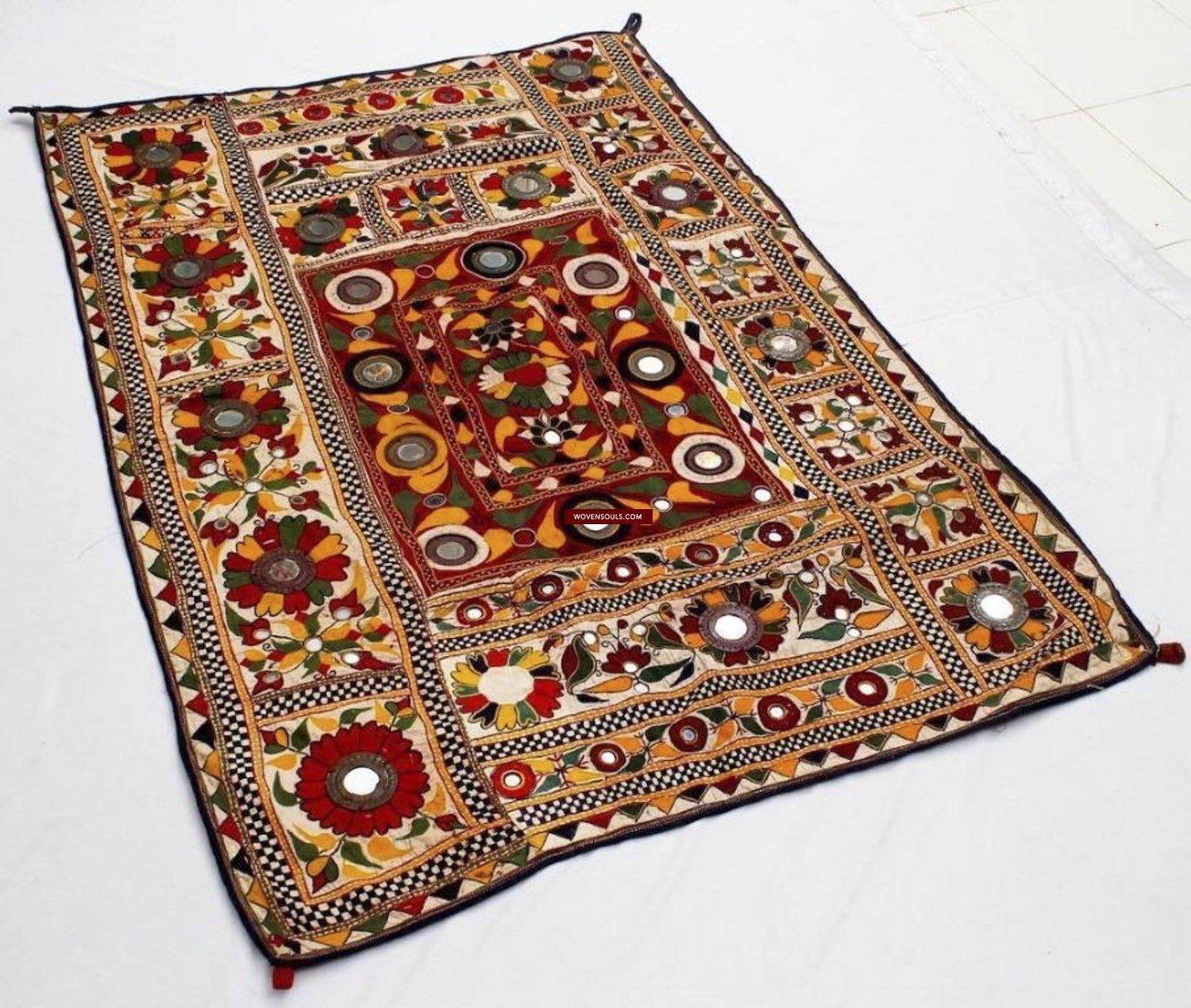 724 Vintage Dhaniyo - Textile Art Wall Decor-WOVENSOULS-Antique-Vintage-Textiles-Art-Decor