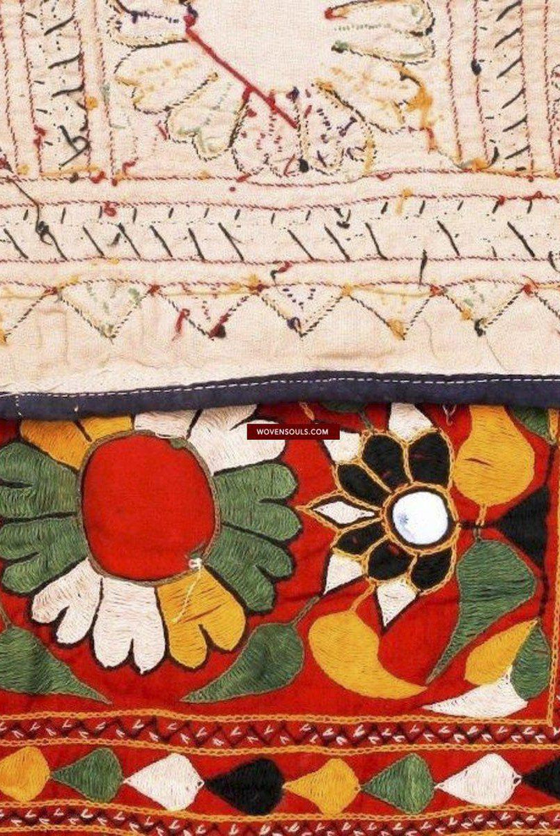 724 Vintage Dhaniyo - Textile Art Wall Decor-WOVENSOULS-Antique-Vintage-Textiles-Art-Decor