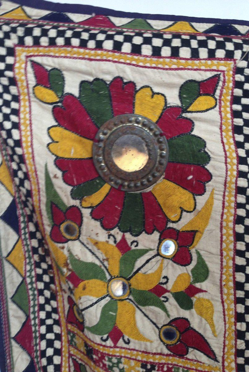 724 Vintage Dhaniyo - Textile Art Wall Decor-WOVENSOULS-Antique-Vintage-Textiles-Art-Decor