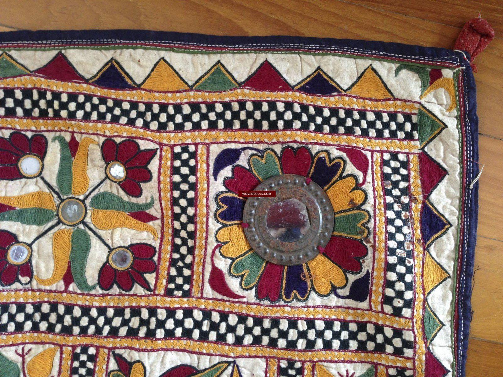 724 Vintage Dhaniyo - Textile Art Wall Decor-WOVENSOULS-Antique-Vintage-Textiles-Art-Decor