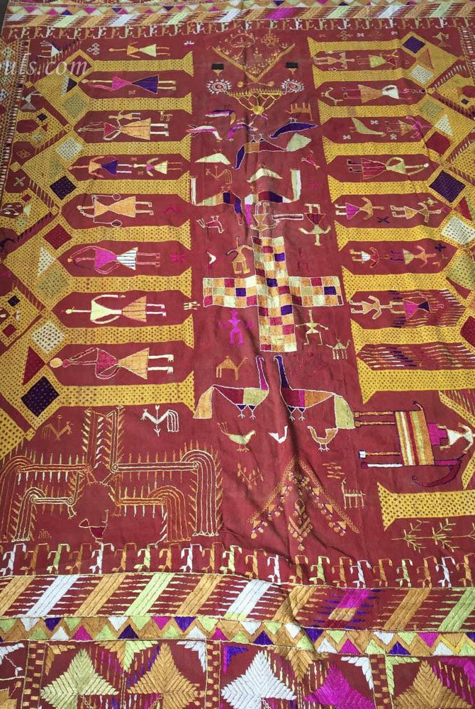 809 Antique Rare Darshan Dwar / Sainchi Phulkari Bagh textile - Antique Interior Decor