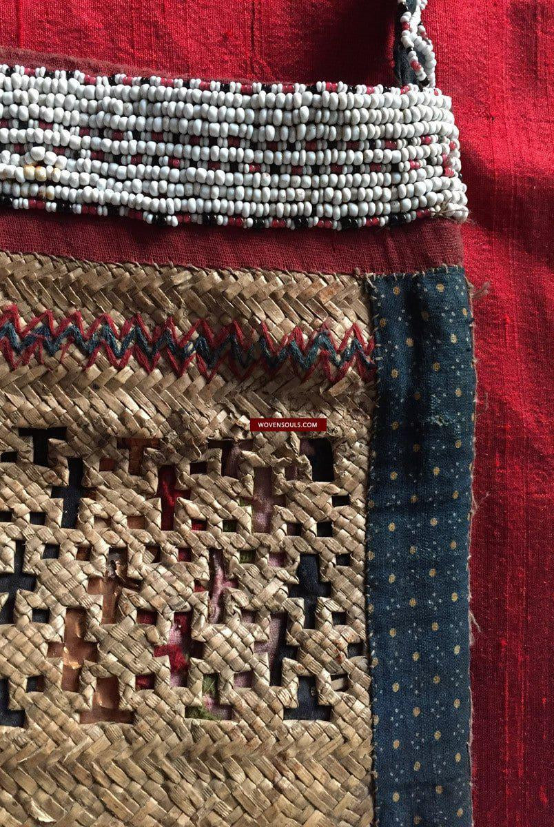 892 Sac emmêlé en rotin tissé Batak à perles antiques-WOVENSOULS-Antique-Vintage-Textiles-Art-Décor