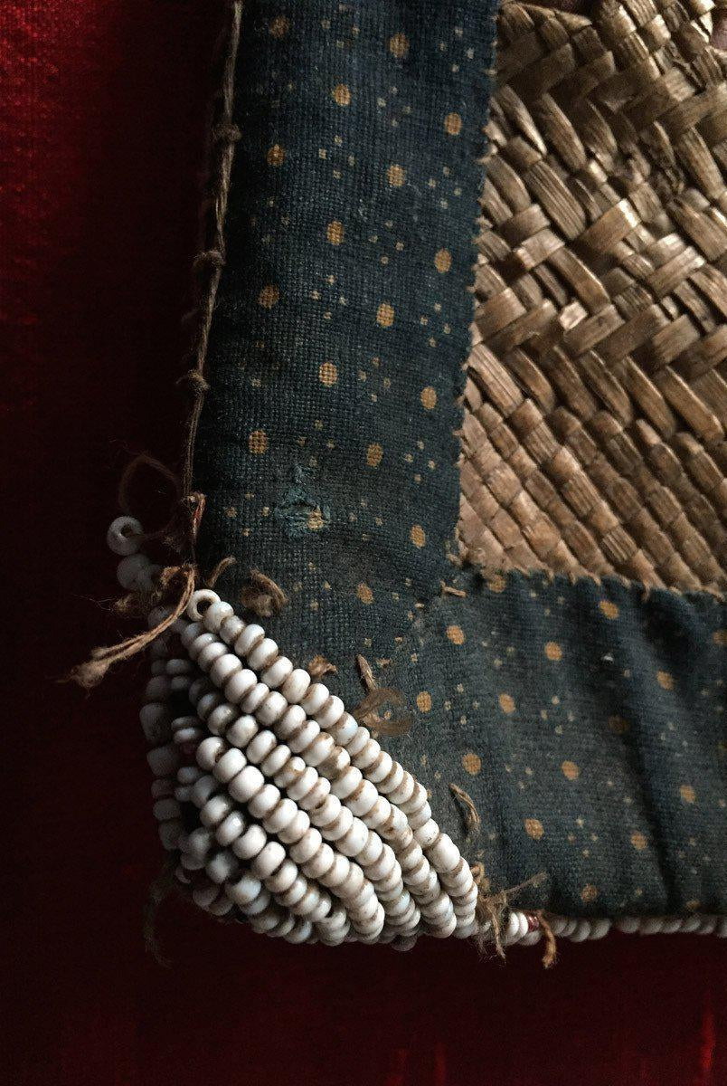 892 Sac emmêlé en rotin tissé Batak à perles antiques-WOVENSOULS-Antique-Vintage-Textiles-Art-Décor