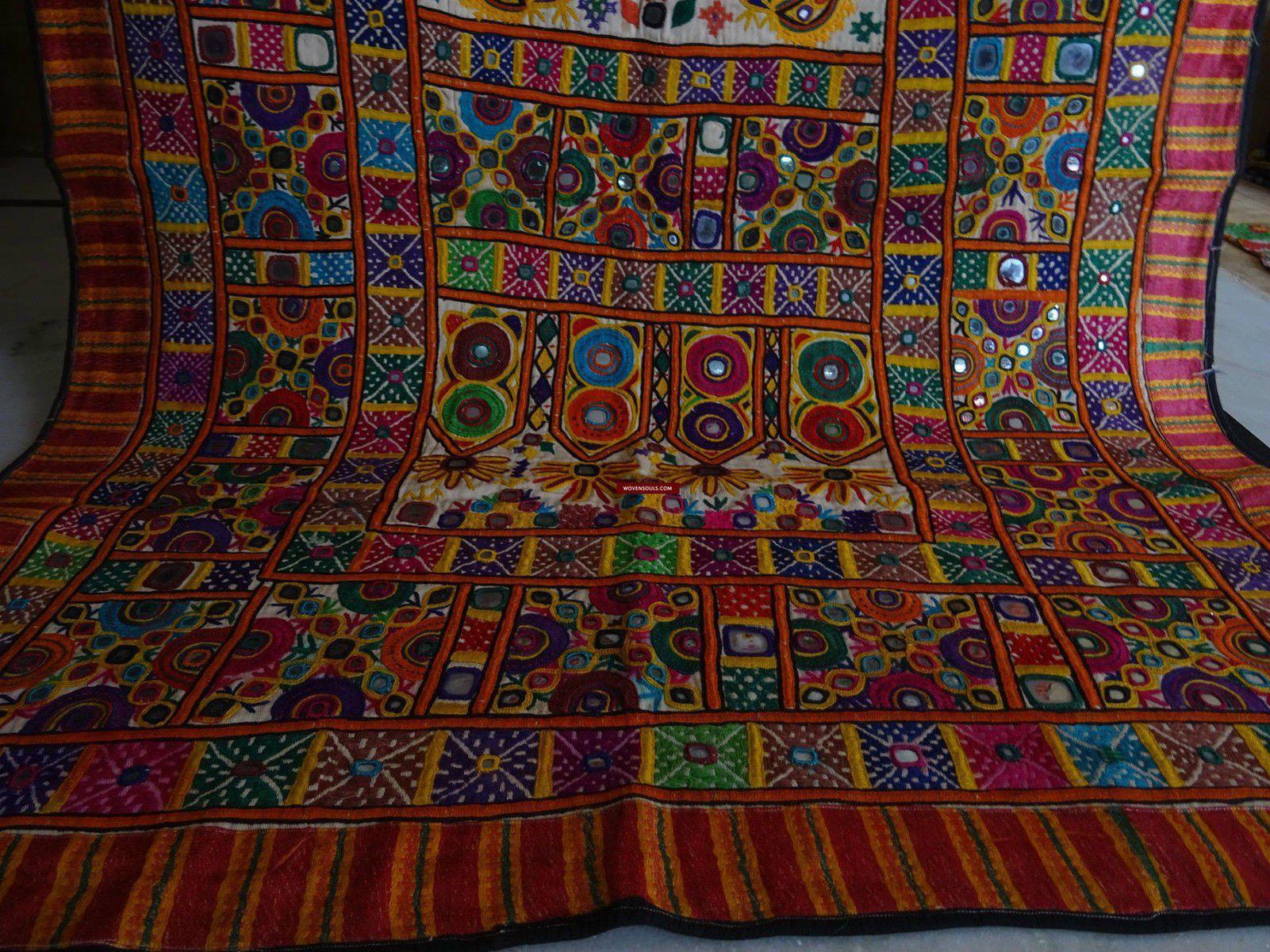 904 Vintage Dhaniyo Wall Decor Textile Kutch Gujarat-WOVENSOULS-Antique-Vintage-Textiles-Art-Decor