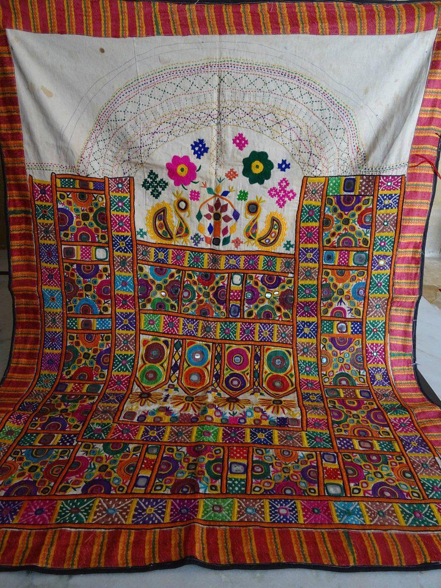 904 Vintage Dhaniyo Wall Decor Textile Kutch Gujarat-WOVENSOULS-Antique-Vintage-Textiles-Art-Decor