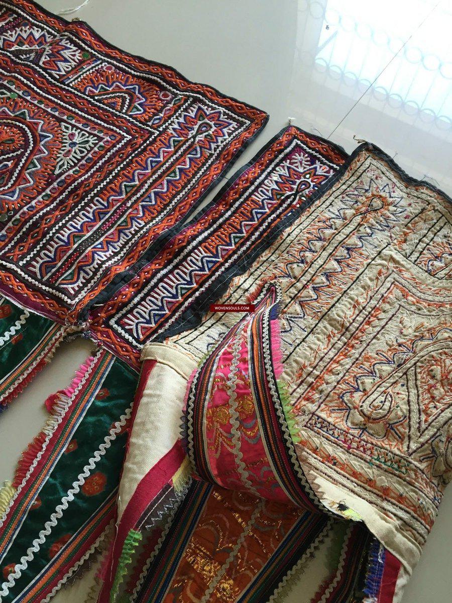 938 Vintage Rabari Embroidery Toran Decor - Textile Art from Gujarat-WOVENSOULS-Antique-Vintage-Textiles-Art-Decor