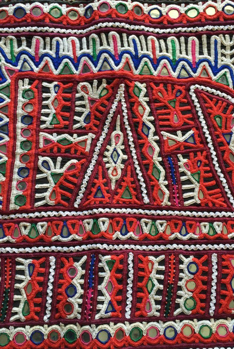 983 Long Vintage Rabari Embroidery Toran Wall Decor Textile from Gujarat-WOVENSOULS-Antique-Vintage-Textiles-Art-Decor