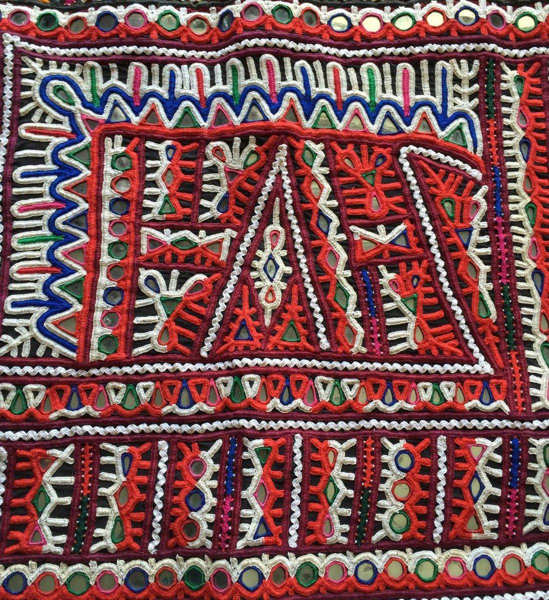 983 Long Vintage Rabari Embroidery Toran Wall Decor Textile from Gujarat-WOVENSOULS-Antique-Vintage-Textiles-Art-Decor
