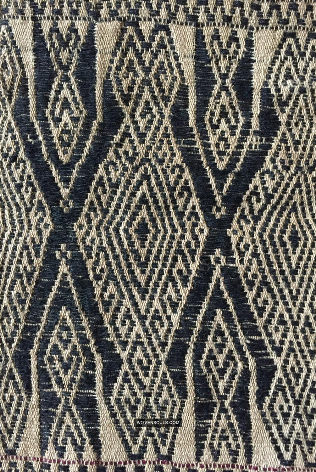 1032 Antique Batak Shaman Head Cloth - WOVENSOULS Antique Vintage Art Interior Decor