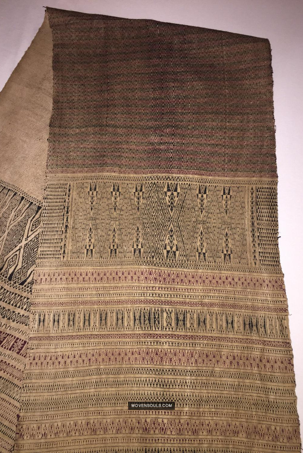 1032 Antique Batak Shaman Head Cloth - WOVENSOULS Antique Vintage Art Interior Decor