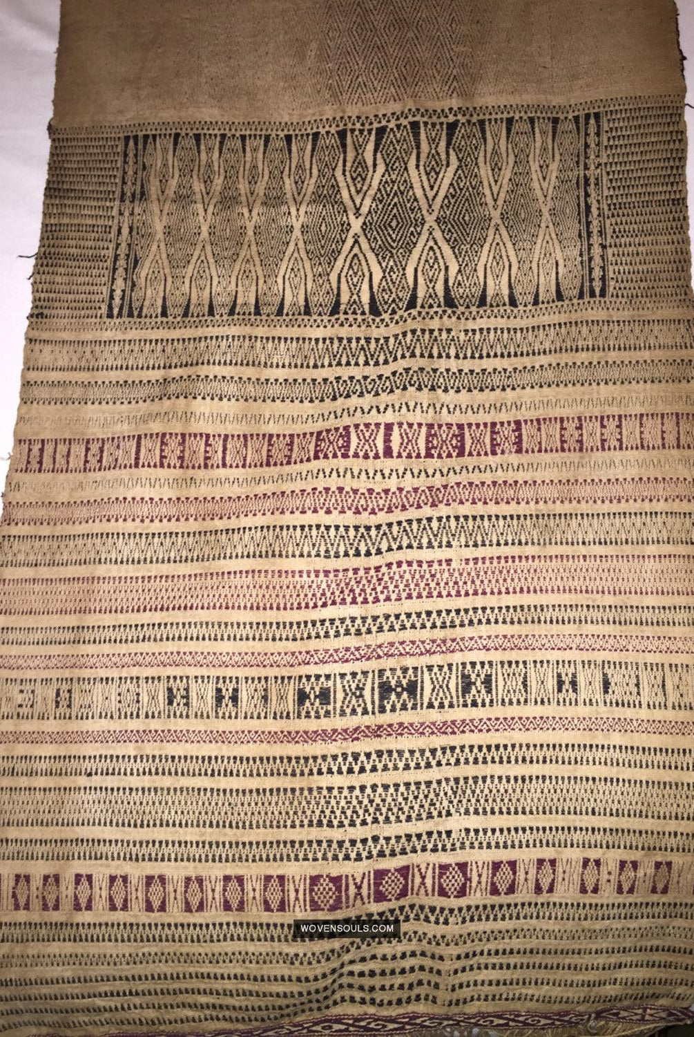 1032 Antique Batak Shaman Head Cloth - WOVENSOULS Antique Vintage Art Interior Decor