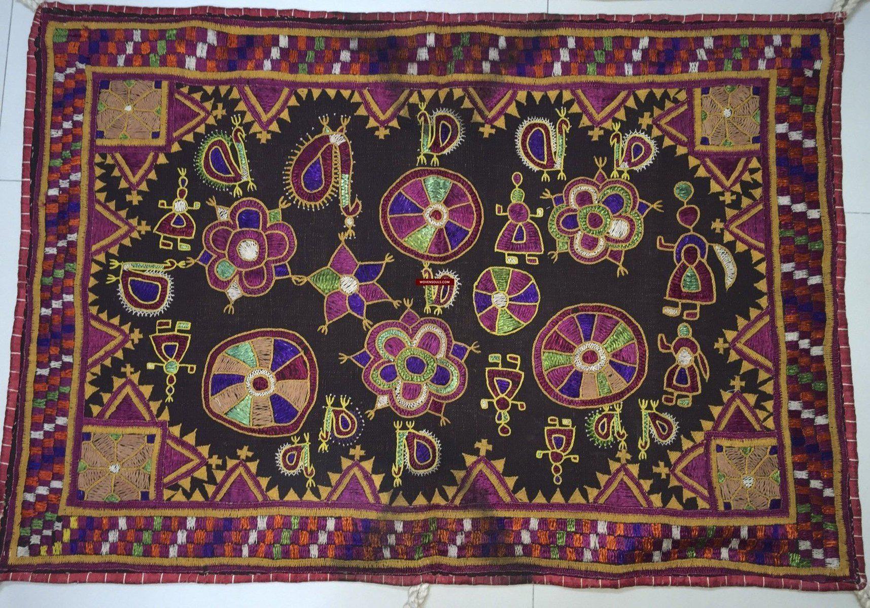 1020 Vintage Ghodiyu Cradle Cloth Hammock with Green Backing-WOVENSOULS-Antique-Vintage-Textiles-Art-Decor