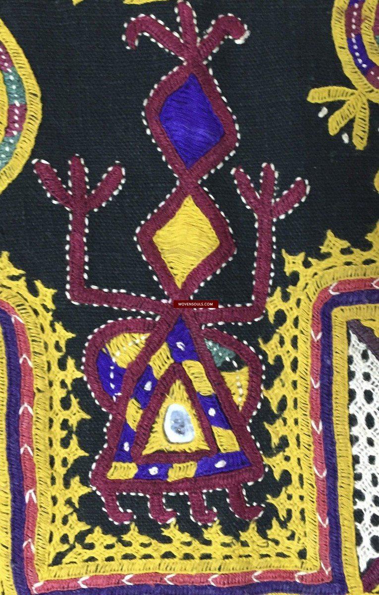 1030 Vintage Ghodiyu Cradle Cloth Embroidery Masterpiece-WOVENSOULS-Antique-Vintage-Textiles-Art-Decor