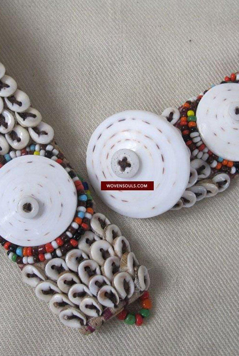 1098 Ceinture de ceinture Maloh antique avec cauris et perles-WOVENSOULS-Antique-Vintage-Textiles-Art-Décor