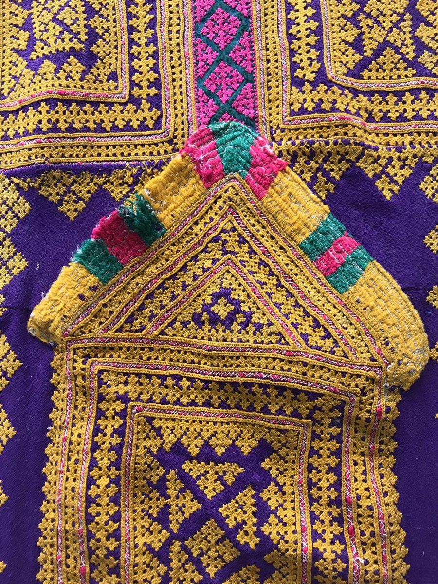 1103 SOLD Vintage Sindh Tunic Fragment with Superb Embroidery-WOVENSOULS-Antique-Vintage-Textiles-Art-Decor