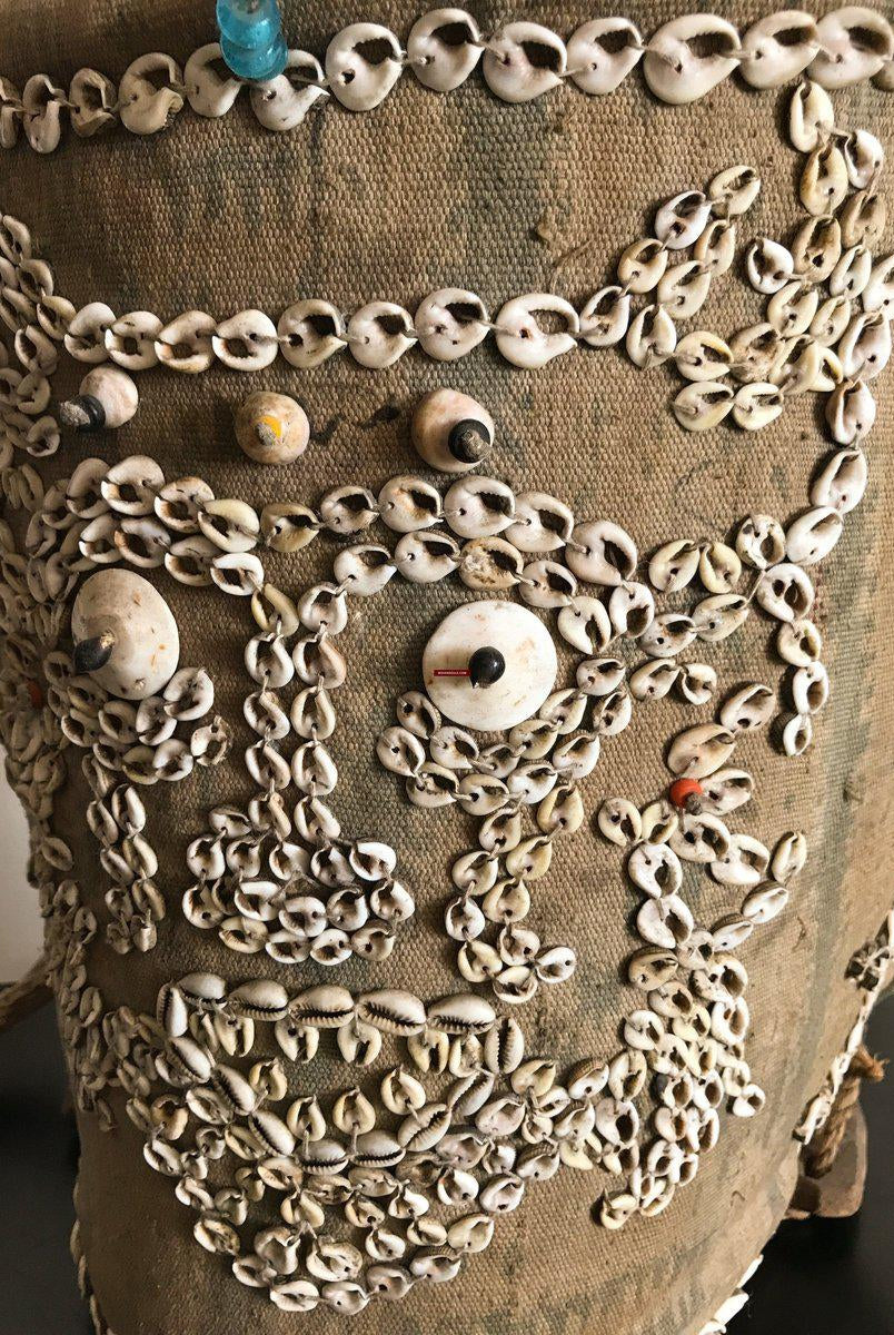 1113 Rare Antique Dayak Borneo Baby Carrier With Sea Shells-WOVENSOULS-Antique-Vintage-Textiles-Art-Decor