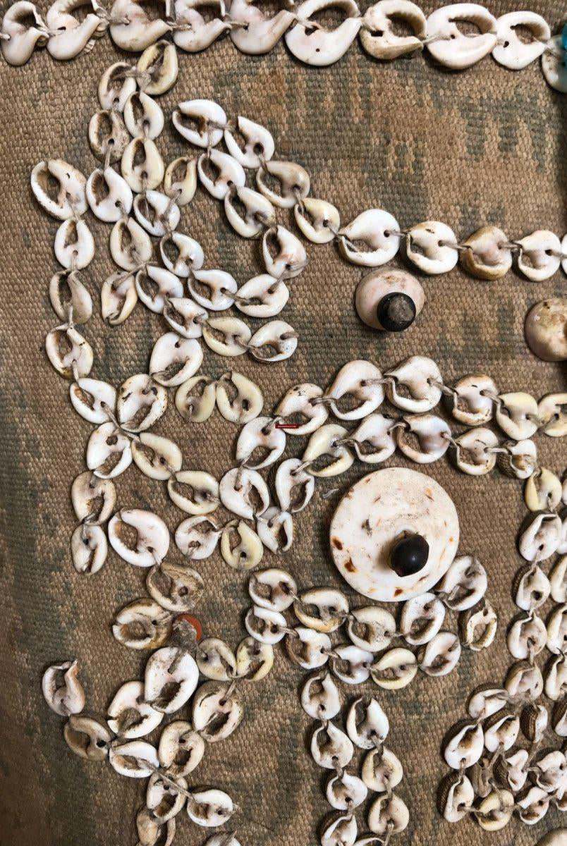 1113 Rare Antique Dayak Borneo Baby Carrier With Sea Shells-WOVENSOULS-Antique-Vintage-Textiles-Art-Decor