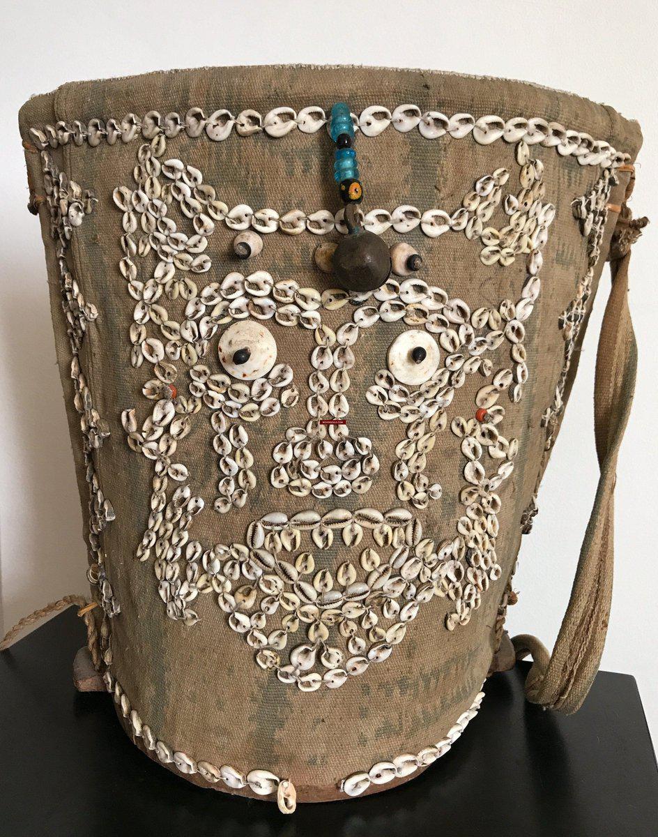 1113 Rare Antique Dayak Borneo Baby Carrier With Sea Shells-WOVENSOULS-Antique-Vintage-Textiles-Art-Decor