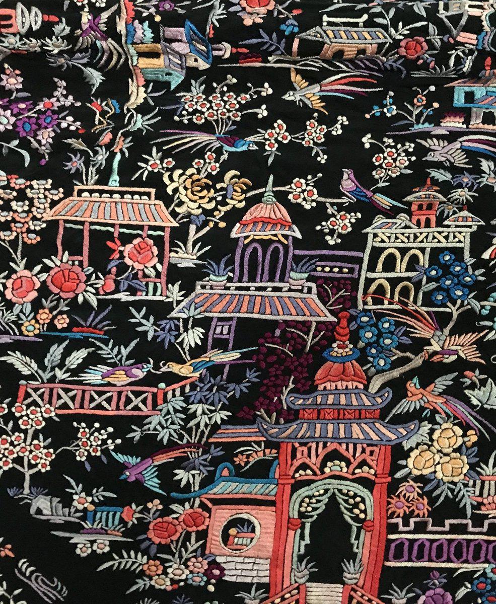 1142 Ricamo bifacciale antico Manila Manton - Ricamo cantonese con santuari-WOVENSOULS-Arredamento artistico-tessile-vintage-antico