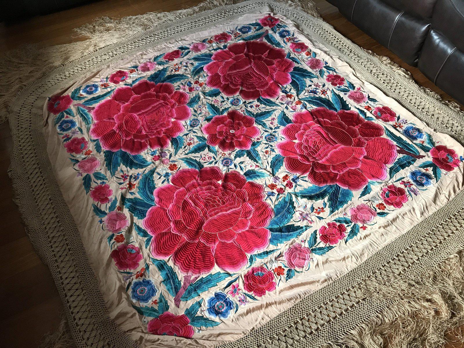 1146 Châle cantonais Manton Floral Antique de Manille avec broderie double face-WOVENSOULS-Antique-Vintage-Textiles-Art-Décor