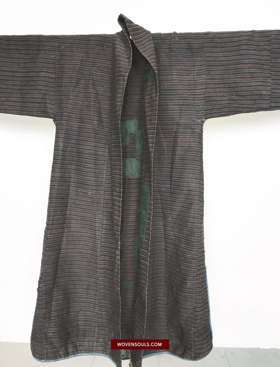 1164 Antique Tibetan Coat with superfine weave-WOVENSOULS-Antique-Vintage-Textiles-Art-Decor