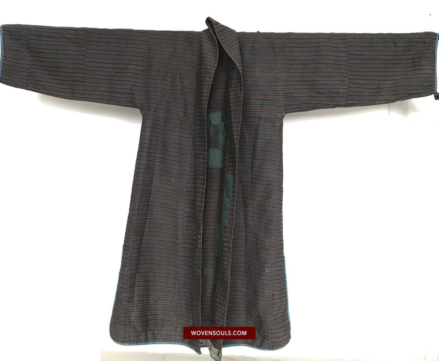 1164 Antique Tibetan Coat with superfine weave-WOVENSOULS-Antique-Vintage-Textiles-Art-Decor