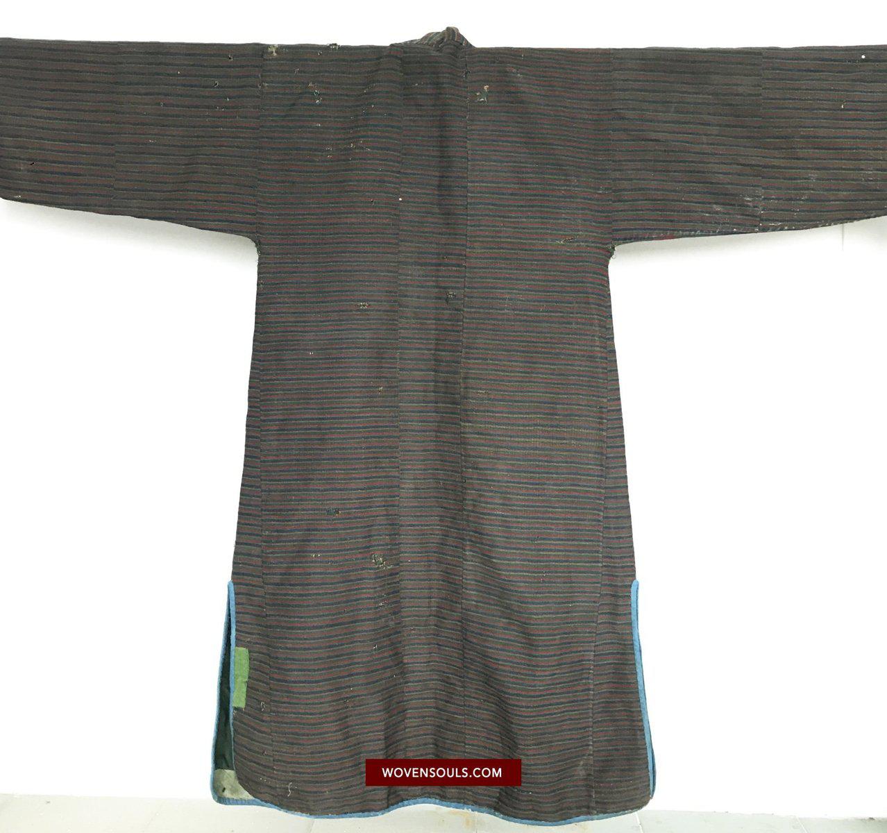 1164 Antique Tibetan Coat with superfine weave-WOVENSOULS-Antique-Vintage-Textiles-Art-Decor