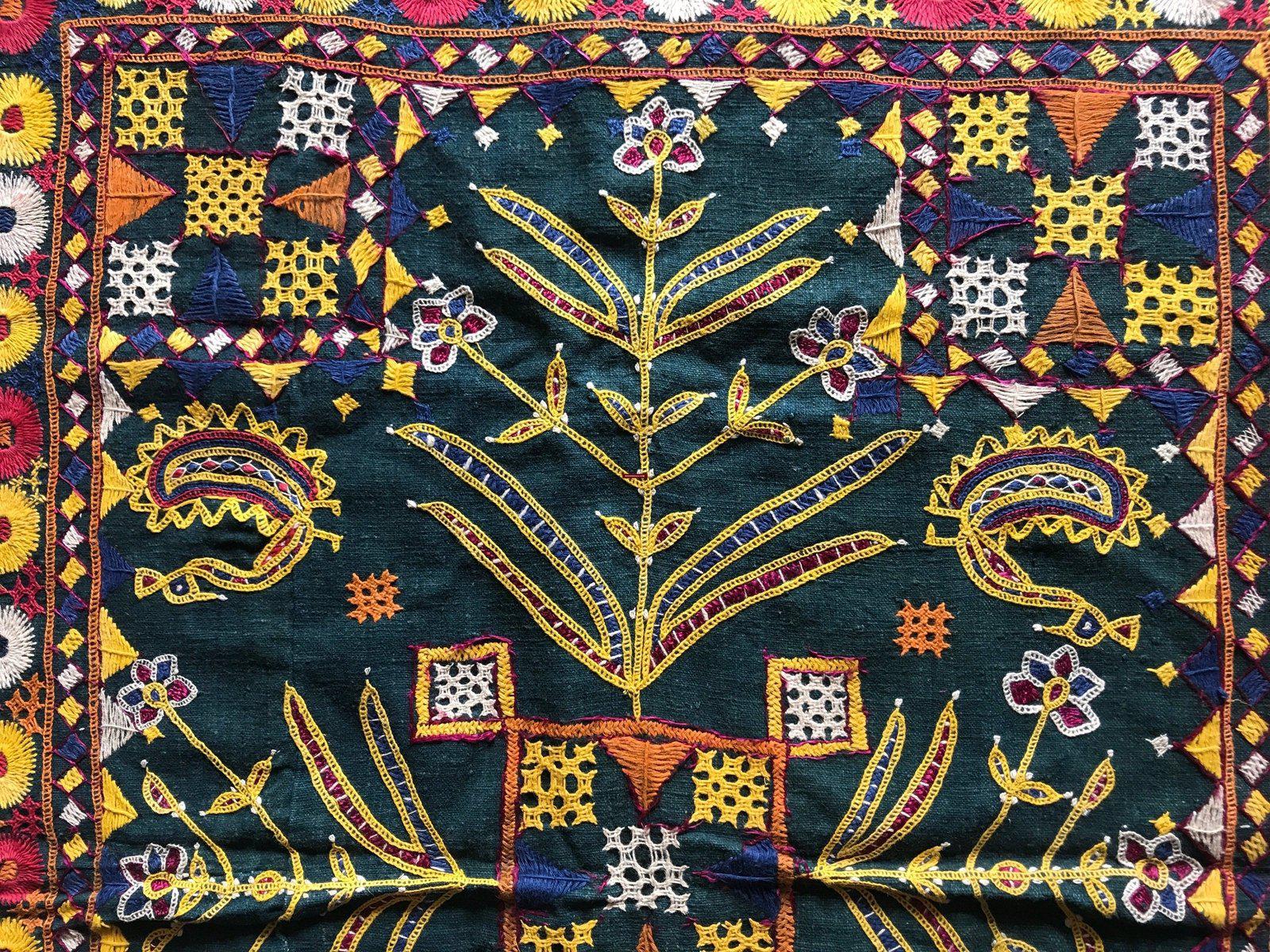 1172 Vintage Ghodiyu Cradle Cloth Embroidery Indian Textile Art-WOVENSOULS-Antique-Vintage-Textiles-Art-Decor