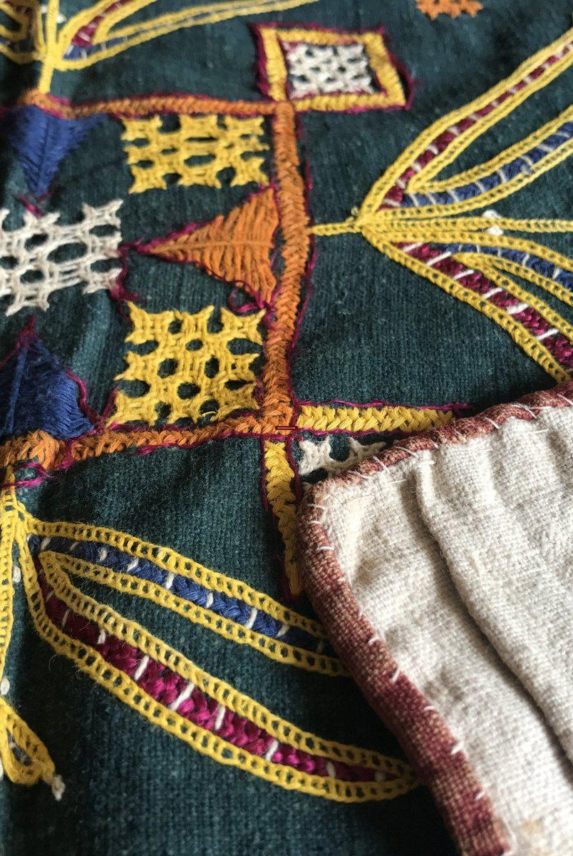 1172 Vintage Ghodiyu berceau tissu broderie indien Textile Art-WOVENSOULS-Antique-Vintage-Textiles-Art-Décor