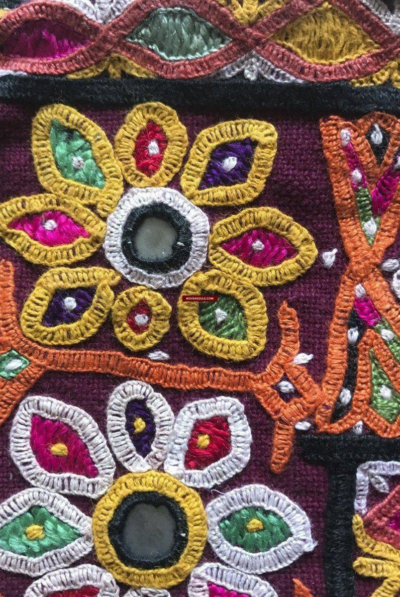 1173 Vintage Ghodiyu berceau tissu broderie indien Textile Art-WOVENSOULS-Antique-Vintage-Textiles-Art-Décor