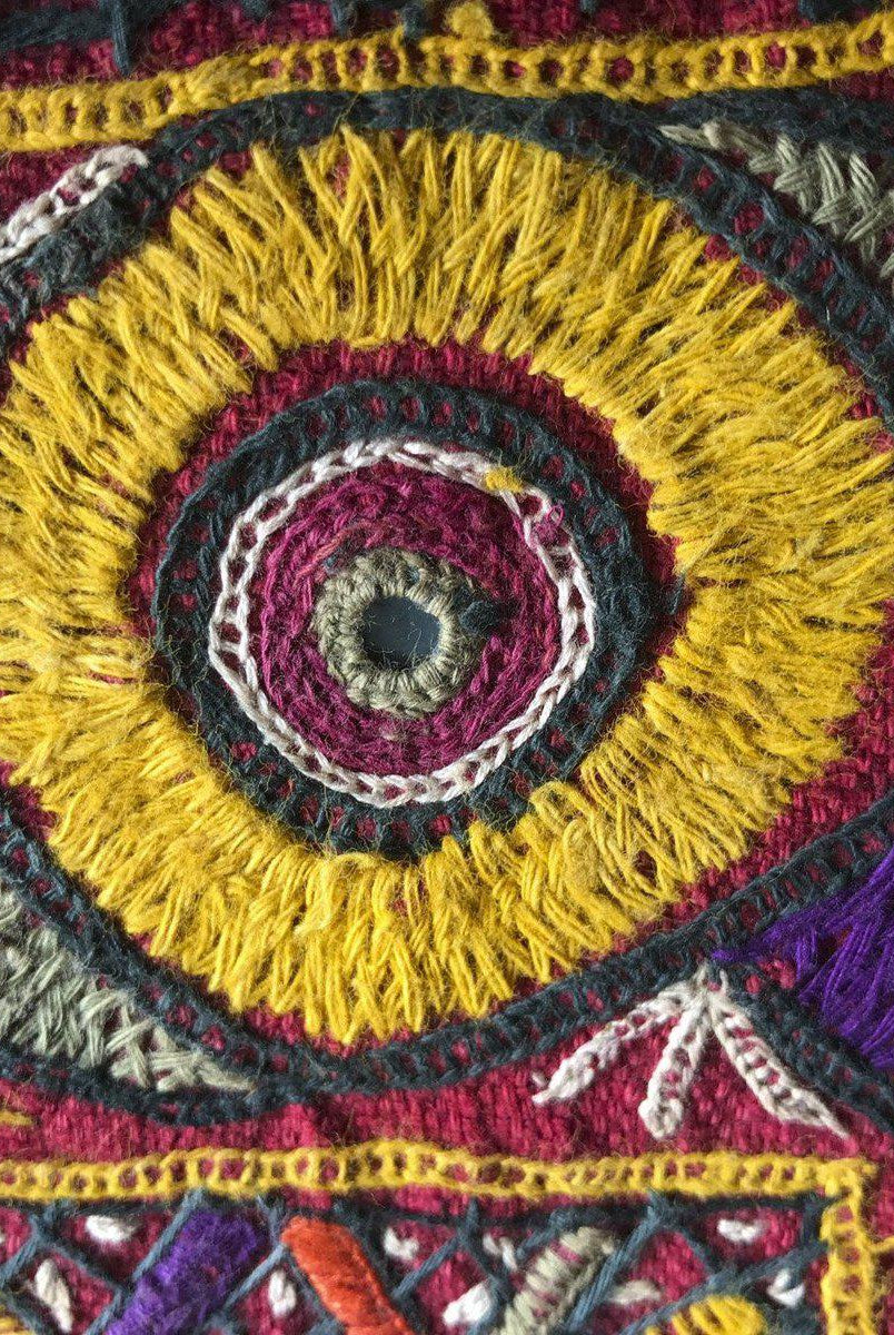 1174 Vintage Ghodiyu berceau tissu broderie indien Textile Art-WOVENSOULS-Antique-Vintage-Textiles-Art-Décor