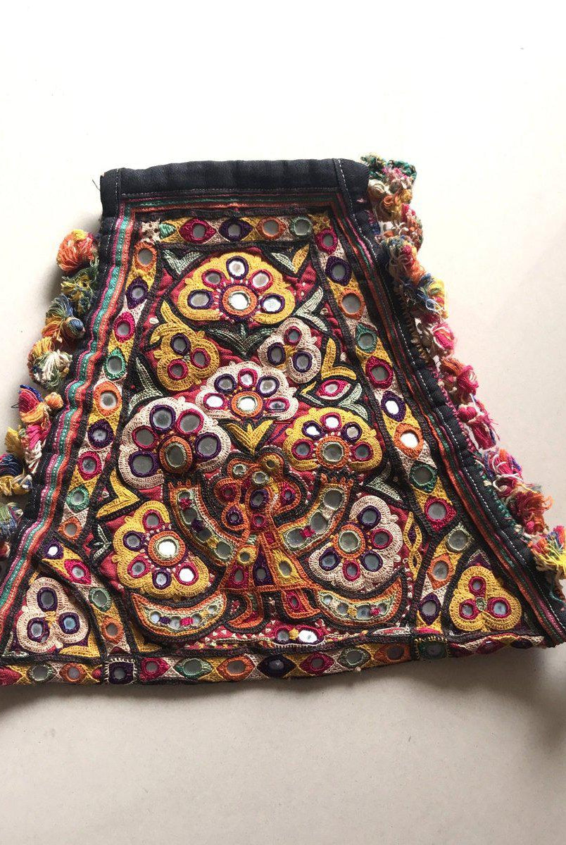 1199 Petit sac à main vintage avec broderie Ahir-WOVENSOULS-Antique-Vintage-Textiles-Art-Décor