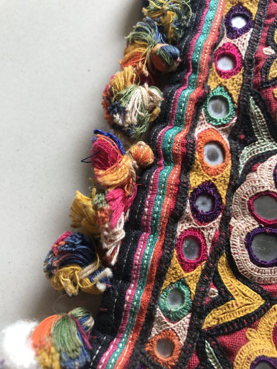 1199 Small Vintage Purse with Ahir Embroidery-WOVENSOULS-Antique-Vintage-Textiles-Art-Decor