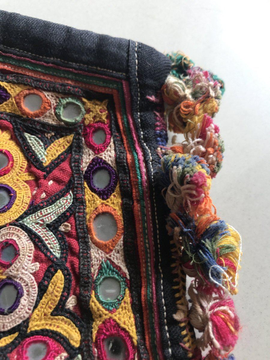 1199 Small Vintage Purse with Ahir Embroidery-WOVENSOULS-Antique-Vintage-Textiles-Art-Decor