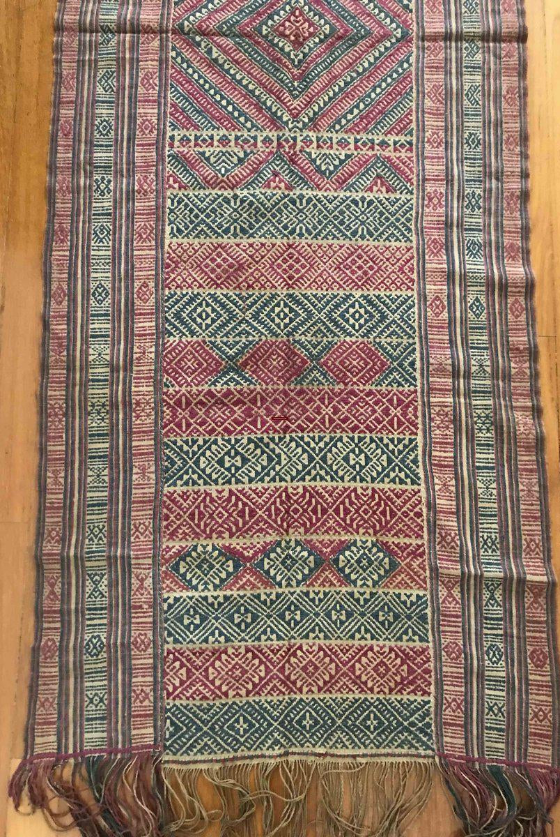 1229 Antiker handgewebter Schal in Museumsqualität aus Bhutan-WOVENSOULS-Antike-Vintage-Textilien-Kunst-Dekor