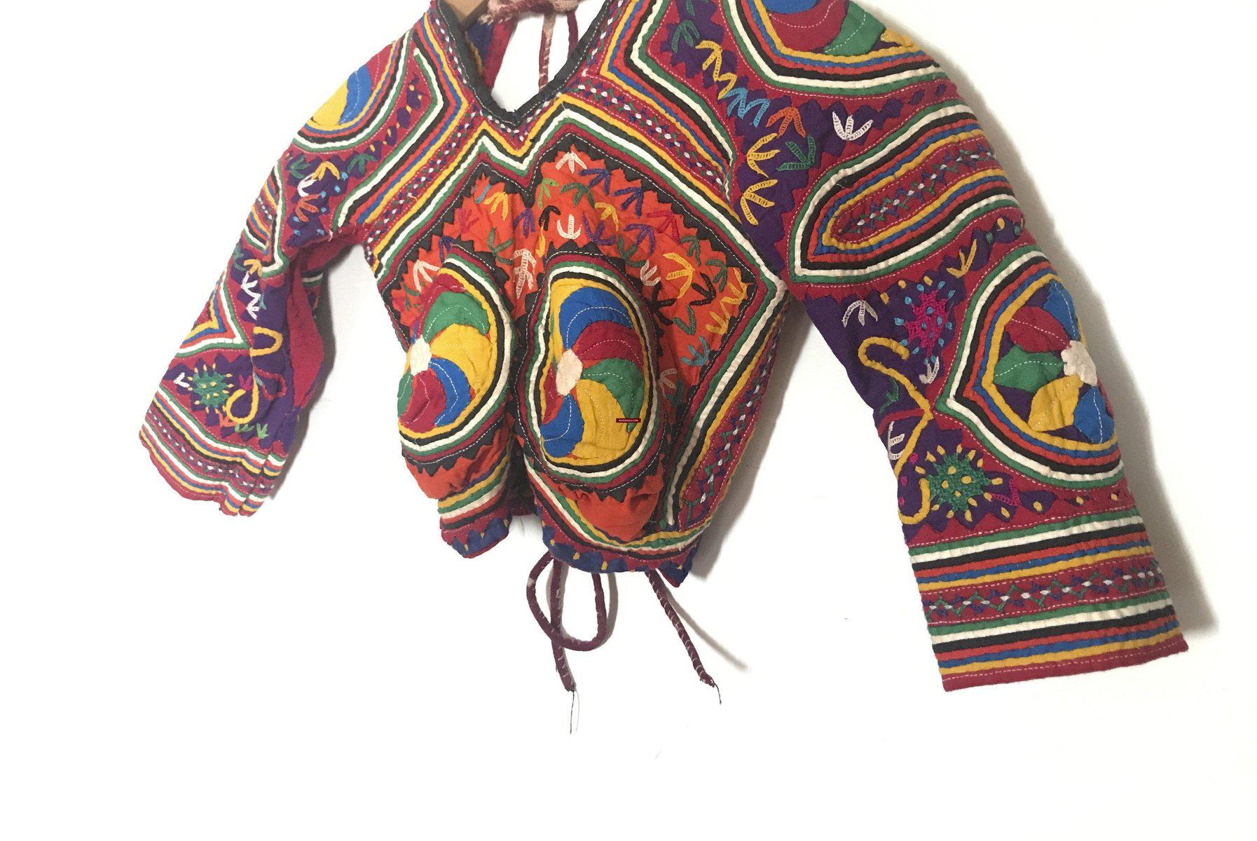 1267 Vintage Choli Blouse with Embroidery-WOVENSOULS-Antique-Vintage-Textiles-Art-Decor