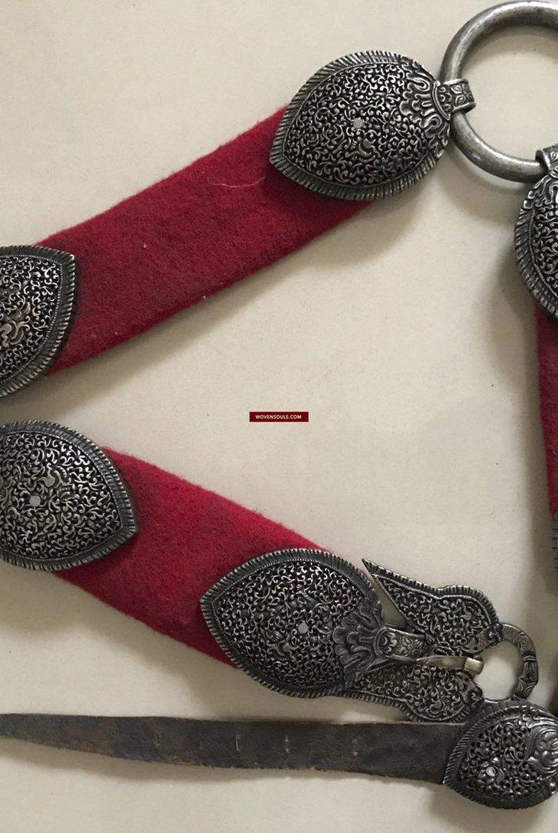 1283 VERKAUFT Antiker Bhutan-Gürtel mit Metallornamenten – Museumsqualität –WOVENSOULS-Antike-Vintage-Textilien-Kunst-Dekor