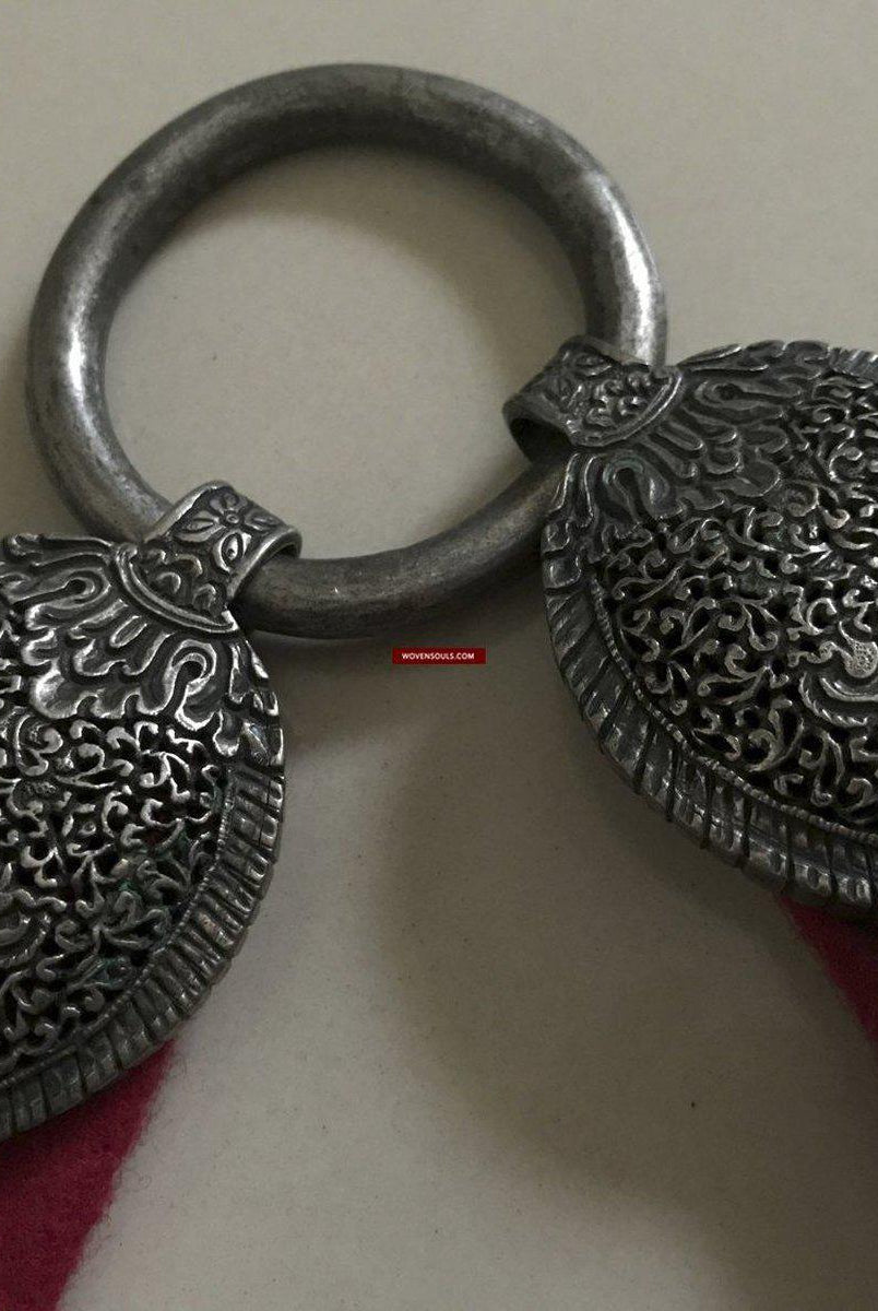 1283 VERKAUFT Antiker Bhutan-Gürtel mit Metallornamenten – Museumsqualität –WOVENSOULS-Antike-Vintage-Textilien-Kunst-Dekor