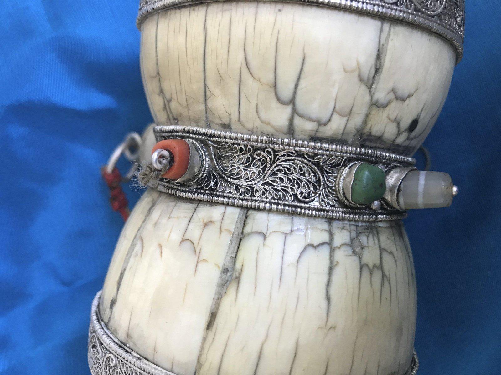 1285 Seltenes antikes tibetisch-buddhistisches Ritualobjekt Damru Drum-WOVENSOULS-Antike-Vintage-Textilien-Kunst-Dekor