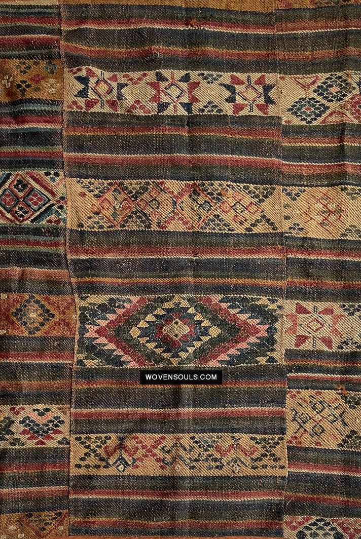 1302 MASTERPIECE Antiker Bhutan Charkab Regenmantel-WOVENSOULS Galerie für antike Textilien und Kunst