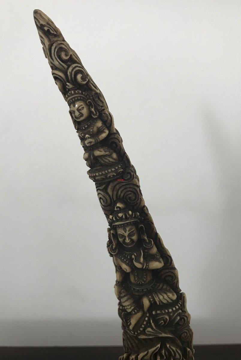 1309 Paar antike tantrische buddhistische Hornschnitzereien aus dem 19. Jahrhundert-WOVENSOULS-Antike-Vintage-Textilien-Kunst-Dekor