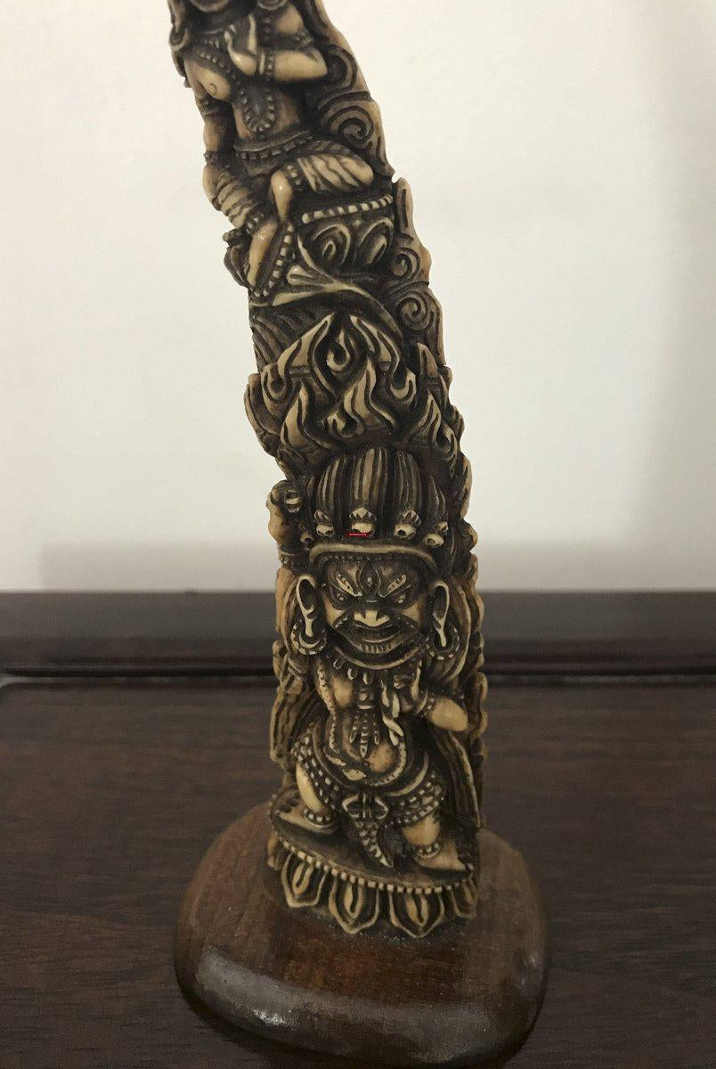 1309 Paar antike tantrische buddhistische Hornschnitzereien aus dem 19. Jahrhundert-WOVENSOULS-Antike-Vintage-Textilien-Kunst-Dekor