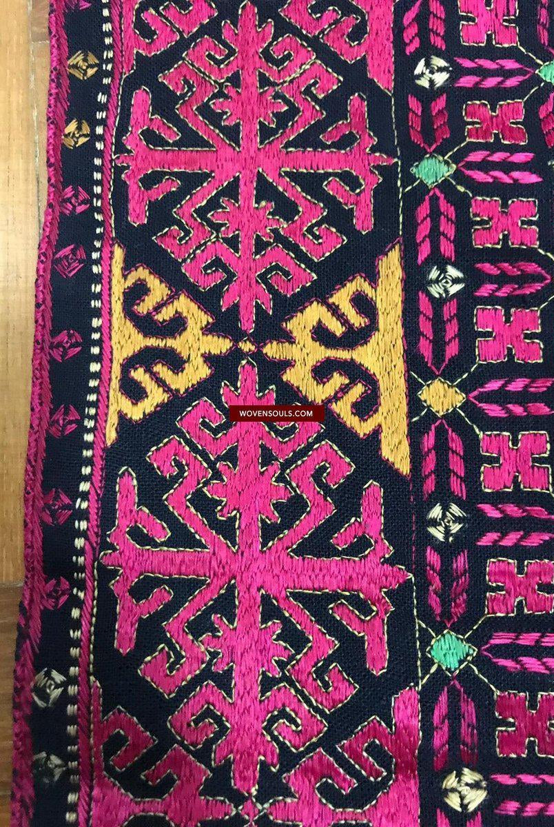 Pannello turbante in tessuto antico del 1351 con ricamo da Kohistan / Swat-WOVENSOULS-Arredamento artistico-tessile-vintage-antico