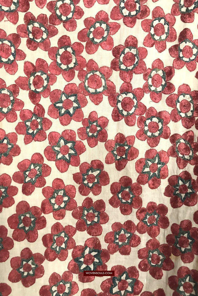 1365 Superb Old Sindh Odhana Abochani Wedding Shawl - Six Petalled Flowers-WOVENSOULS-Antique-Vintage-Textiles-Art-Decor